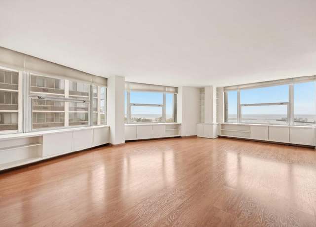 Property at 1610 N Prospect Ave #506, Milwaukee, WI 53202, 2 beds, 2 baths