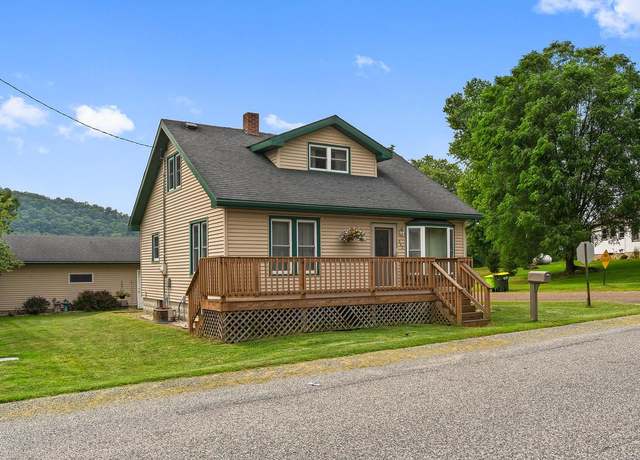 Property at 302 Gilbertson St, Chaseburg, WI 54621, 4 beds, 1 bath