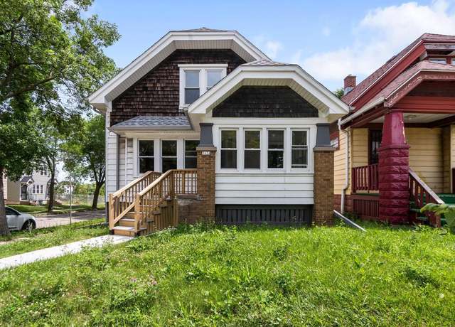 Property at 3634 N 9th St, Milwaukee, WI 53206, 6 beds, 3 baths