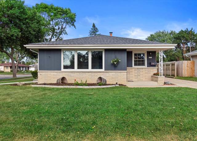 Property at 6540 N 89th St, Milwaukee, WI 53224, 4 beds, 2 baths