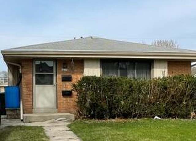 Property at 1215 S 91st St, West Allis, WI 53214, 3 beds, 1.5 baths
