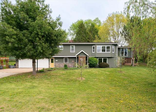 Property at 422 Pine St, Viroqua, WI 54665, 5 beds, 3 baths