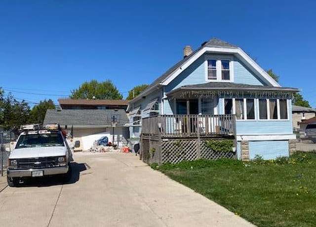 Property at 4455 S 13th St, Milwaukee, WI 53221, 3 beds, 1.5 baths