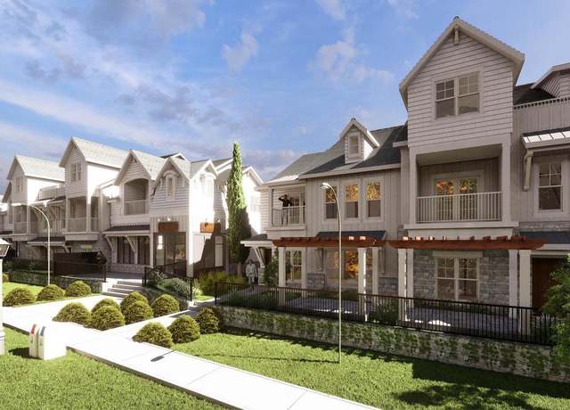 Property at 216 Fontana Blvd #5, Fontana, WI 53125, 3 beds, 2.5 baths