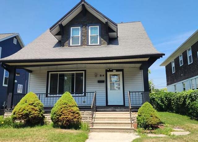 Property at 814 Swift Ave, Sheboygan, WI 53081, 2 beds, 1.5 baths