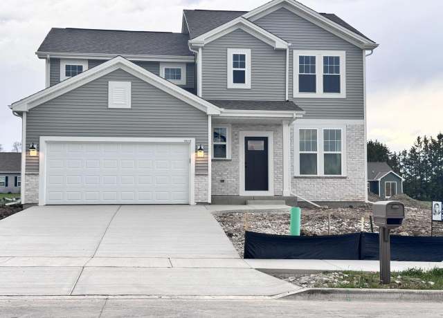 Property at 4414 20th St, Kenosha, WI 53144, 5 beds, 2.5 baths