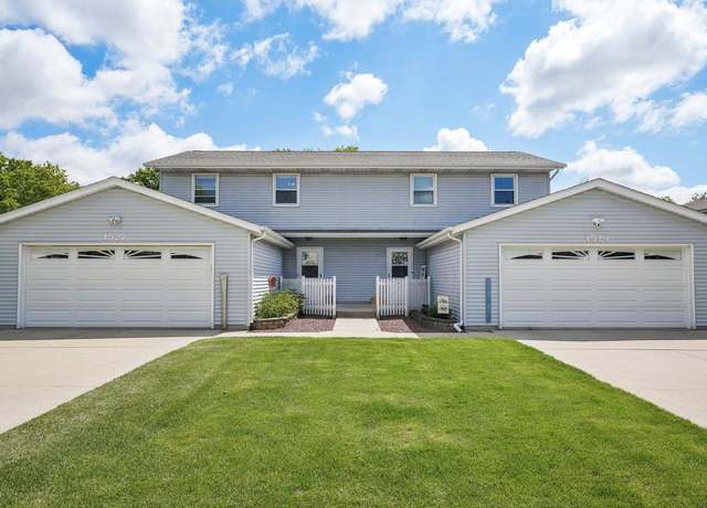 Property at 1527 Vogt Dr, West Bend, WI 53095, 3 beds, 1.5 baths