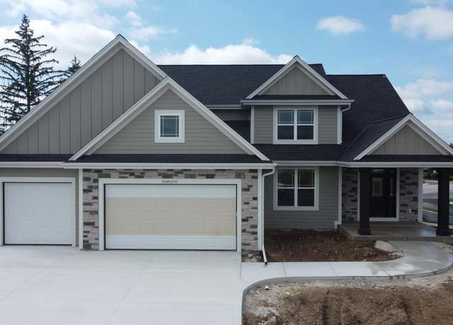 Property at N56W20799 Muirfield Dr, Menomonee Falls, WI 53051, 4 beds, 2.5 baths