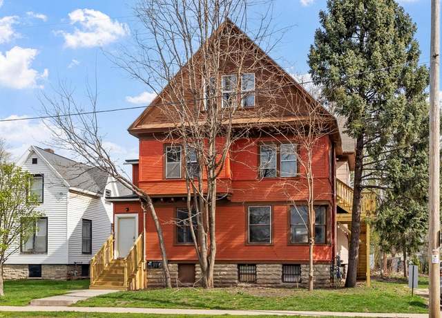 Property at 113 W Division St, Fond Du Lac, WI 54935