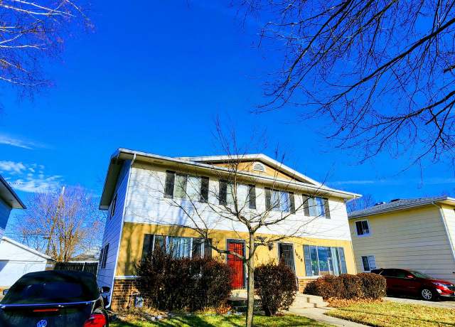 Property at 1610 87th Pl, Kenosha, WI 53143, 3 beds, 1.5 baths