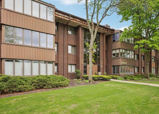 Property at N85W15650 Ridge Rd #306, Menomonee Falls, WI 53051, 2 beds, 2 baths