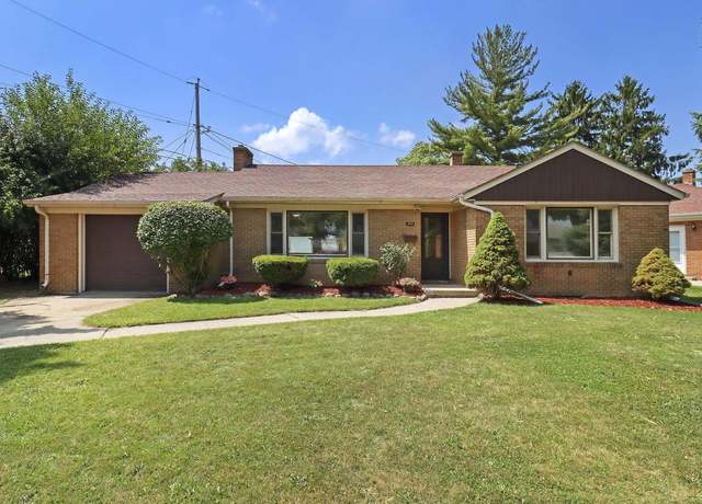 Property at 1910 Jupiter Ave, Racine, WI 53404, 3 beds, 1.5 baths