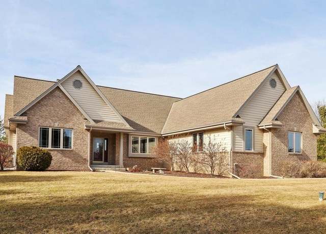 Property at S31W31654 Harvest View Dr, Waukesha, WI 53189, 5 beds, 3.5 baths