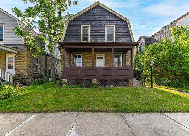 Property at 1443 Summit Ave, Racine, WI 53404, 4 beds, 1 bath