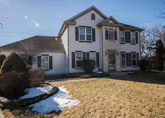 Property at 7589 S Pacific St, Franklin, WI 53132, 3 beds, 2.5 baths