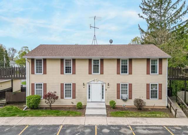 Property at 3924 Country Pl Unit C, Sheboygan, WI 53081, 2 beds, 1 bath