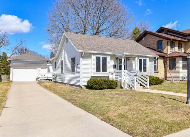 Property at 204 W Court St, Elkhorn, WI 53121, 1 bed, 1 bath