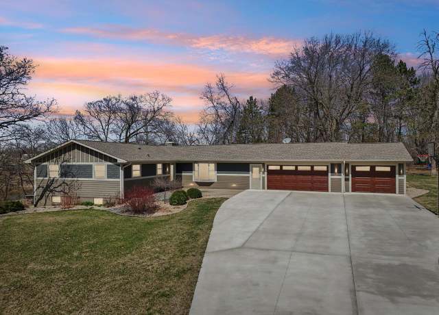 Property at N3759 Airport Rd, Cambridge, WI 53523, 4 beds, 2.5 baths
