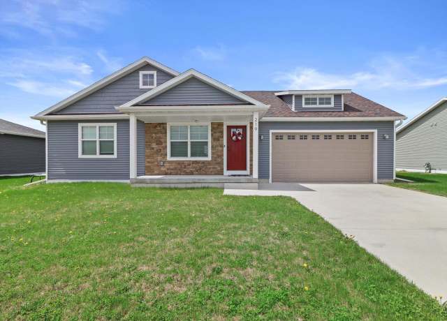 Property at 219 N Taft Ave, Jefferson, WI 53549, 3 beds, 2 baths