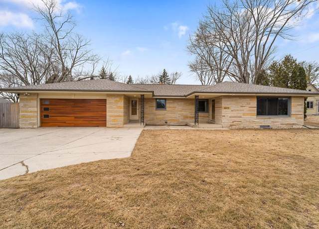 Property at 8415 N Port Washington Rd, Fox Point, WI 53217, 3 beds, 2.5 baths