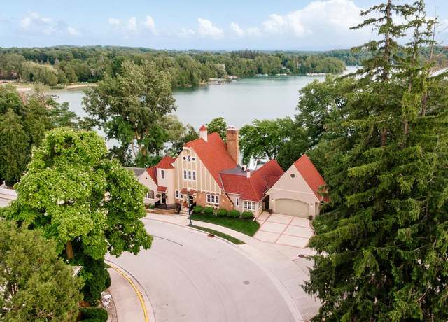 Property at 281 S Lake St, Elkhart Lake, WI 53020, 4 beds, 3 baths