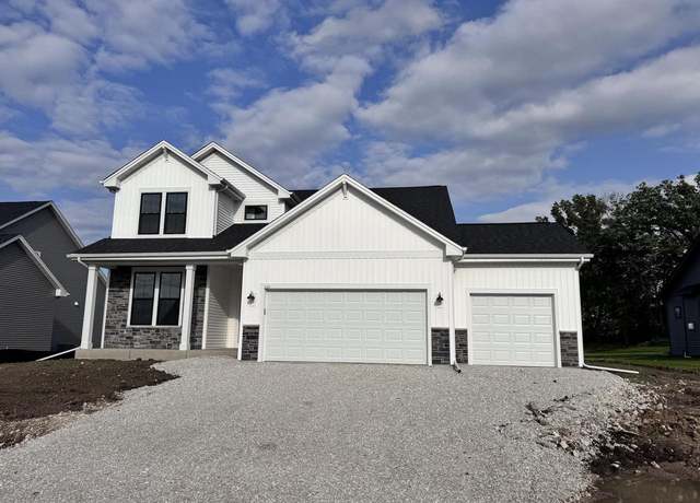 Property at 333 Kiddle Ln, Union Grove, WI 53182, 4 beds, 2.5 baths