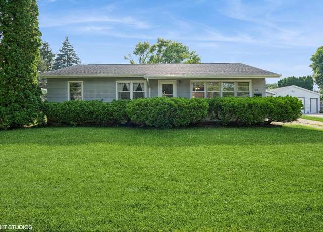 Property at 20 S Lexington Dr, Janesville, WI 53545, 3 beds, 1 bath