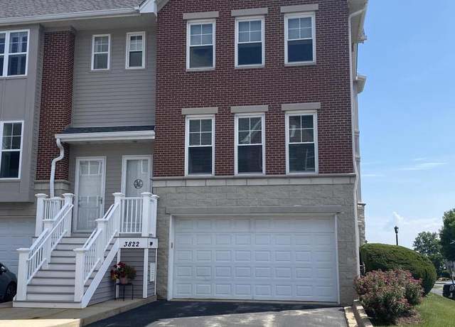 Property at 3822 S Lake Dr #44, Saint Francis, WI 53235, 3 beds, 3 baths