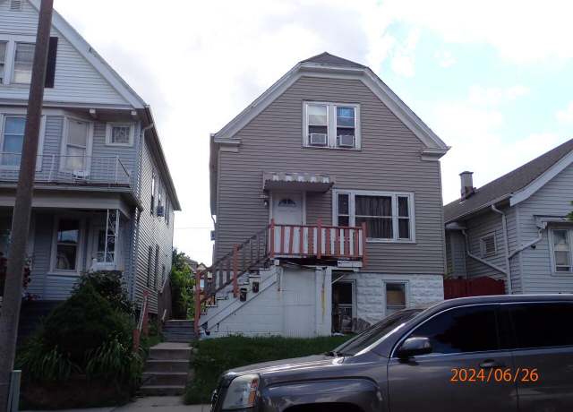Property at 1633 S 30th St Unit 1633-A, Milwaukee, WI 53215, 6 beds, 2 baths