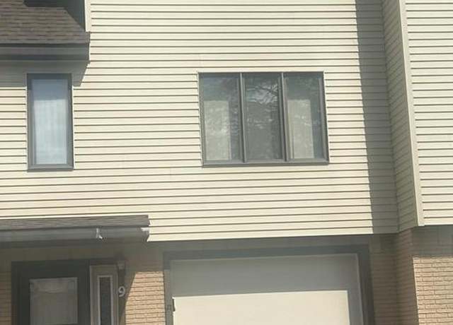 Property at 5241 33rd Street South St #9, La Crosse, WI 54601, 2 beds, 1.5 baths