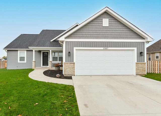 Property at 1307 Tamarack St, Delavan, WI 53115, 3 beds, 2 baths