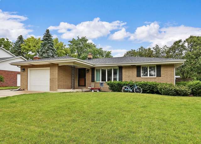 Property at 8837 34th Ave, Kenosha, WI 53142, 2 beds, 2 baths
