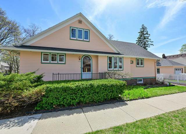 Property at 7905 Rogers Ave, Wauwatosa, WI 53213, 3 beds, 1 bath