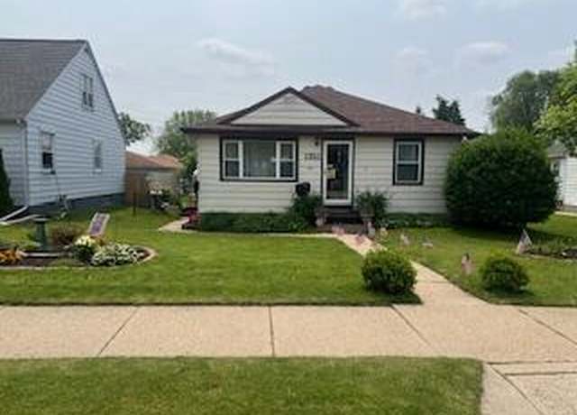 Property at 1311 Marion Ave, South Milwaukee, WI 53172, 2 beds, 1.5 baths