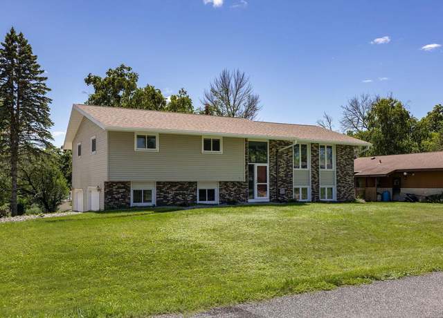 Property at W5719 Heatherwood Pl, La Crosse, WI 54601, 4 beds, 3 baths