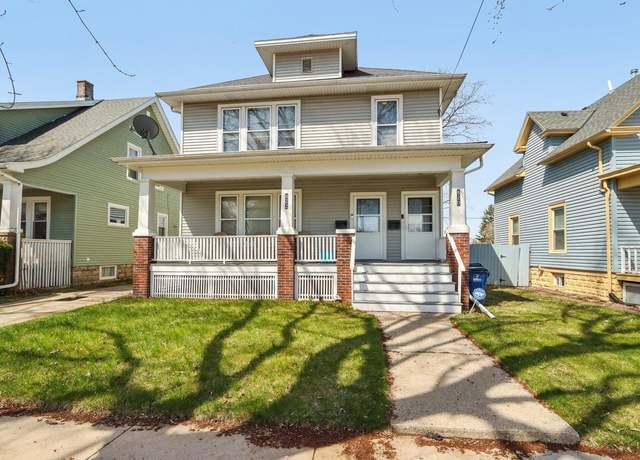 Property at 822 Belmont Ave, Racine, WI 53405, 4 beds, 2 baths