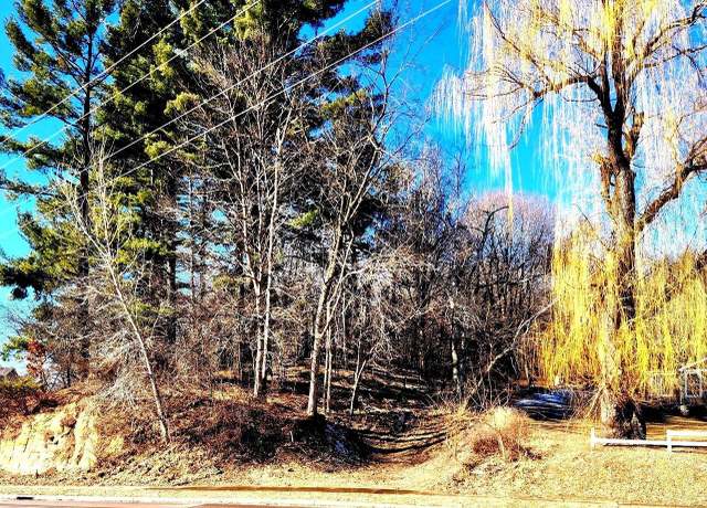 Property at 190 Marcou Rd, Onalaska, WI 54650