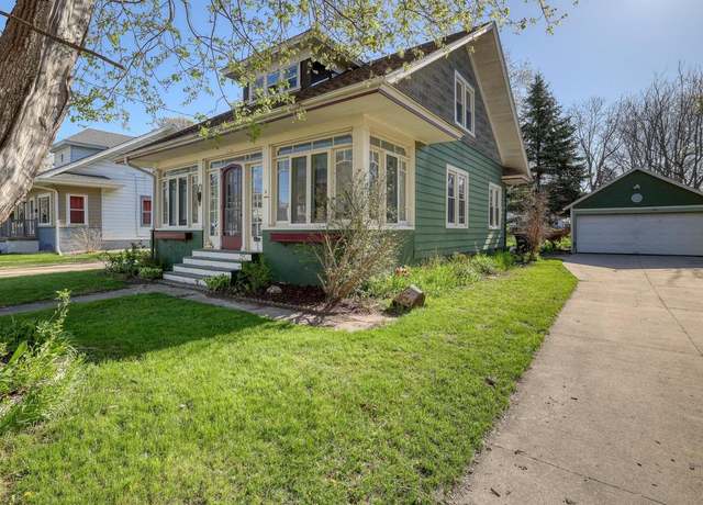 Property at 611 North St, West Bend, WI 53090, 4 beds, 1 bath