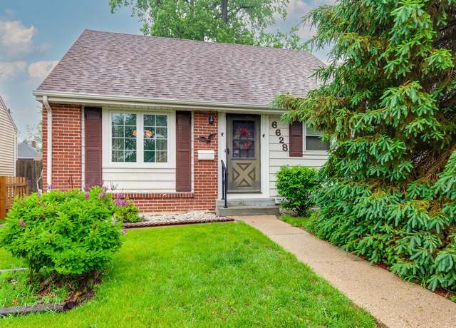 Property at 6628 32nd Ave, Kenosha, WI 53142, 4 beds, 2 baths