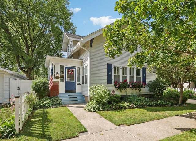 Property at 1116 Dodge St, Lake Geneva, WI 53147, 2 beds, 1.5 baths