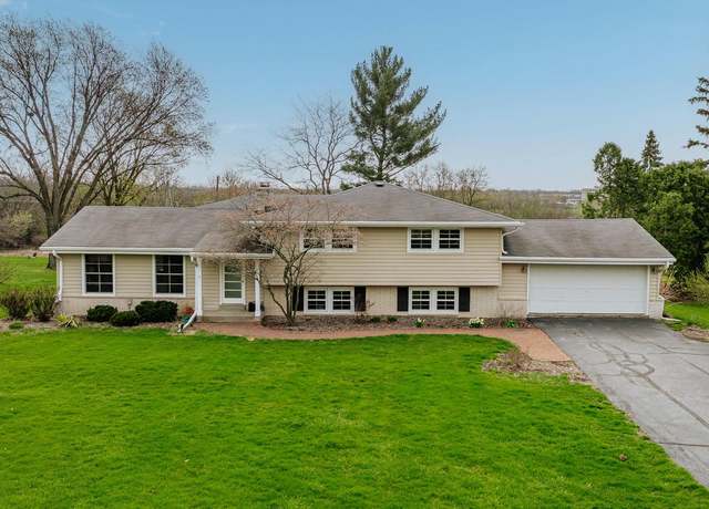 Property at 1120 Indianwood Dr, Brookfield, WI 53005, 4 beds, 2 baths