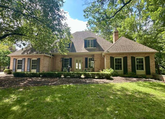 Property at 1428 Carrington St, Janesville, WI 53545, 5 beds, 4 baths