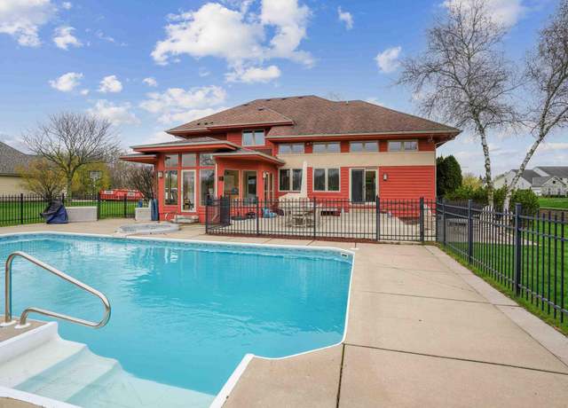 Property at W150N5334 Badger Dr, Menomonee Falls, WI 53051, 4 beds, 3.5 baths