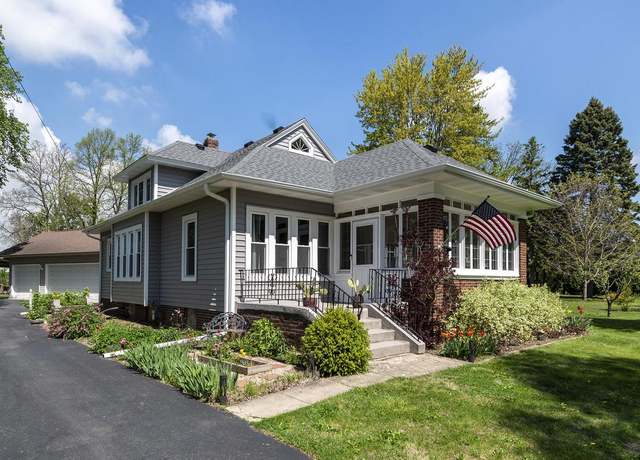 Property at W227N2879 Duplainville Rd, Waukesha, WI 53186, 3 beds, 1.5 baths