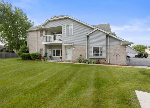 Property at 6962 S Rolling Meadows Court South Ct, Oak Creek, WI 53154, 2 beds, 2 baths