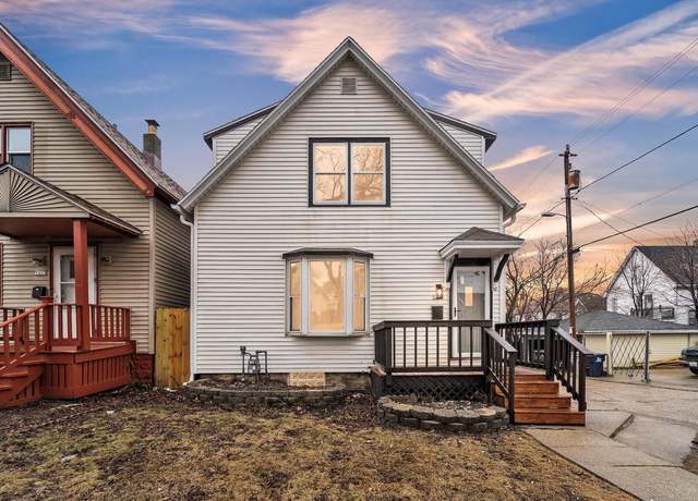 Property at 1421 S 34th St, Milwaukee, WI 53215, 3 beds, 1 bath