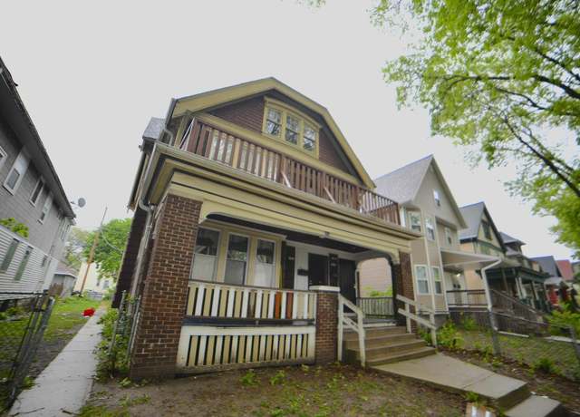 Property at 2435 N 44th St #2437, Milwaukee, WI 53210, 6 beds, 2 baths