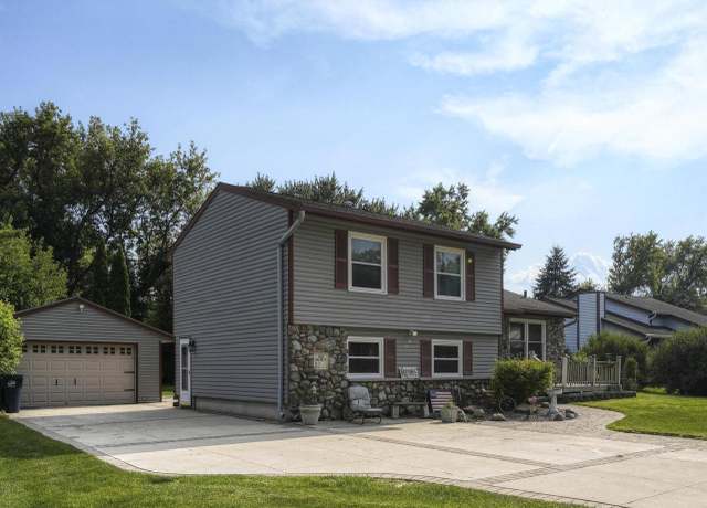 Property at N61W23875 Sumac Ln, Sussex, WI 53089, 3 beds, 1.5 baths