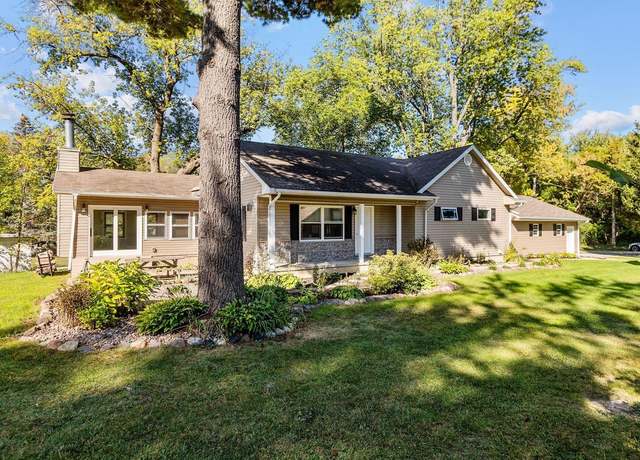 Property at W3611 S Parkway, Markesan, WI 53946, 3 beds, 2 baths