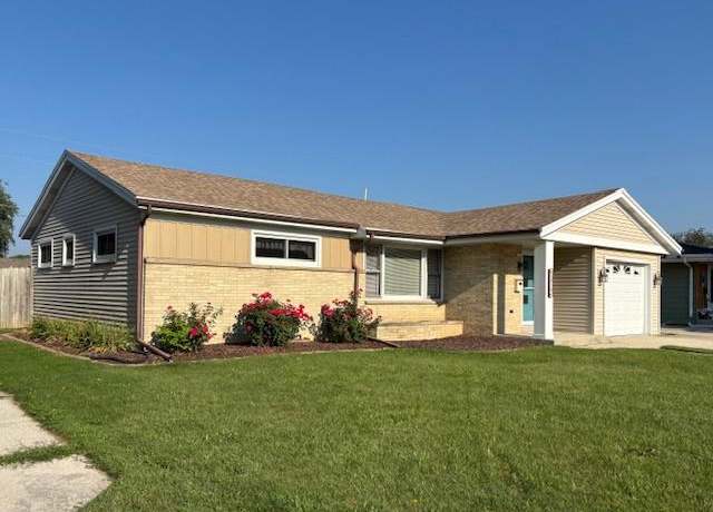 Property at 1710 N 25th St, Sheboygan, WI 53081, 3 beds, 1 bath